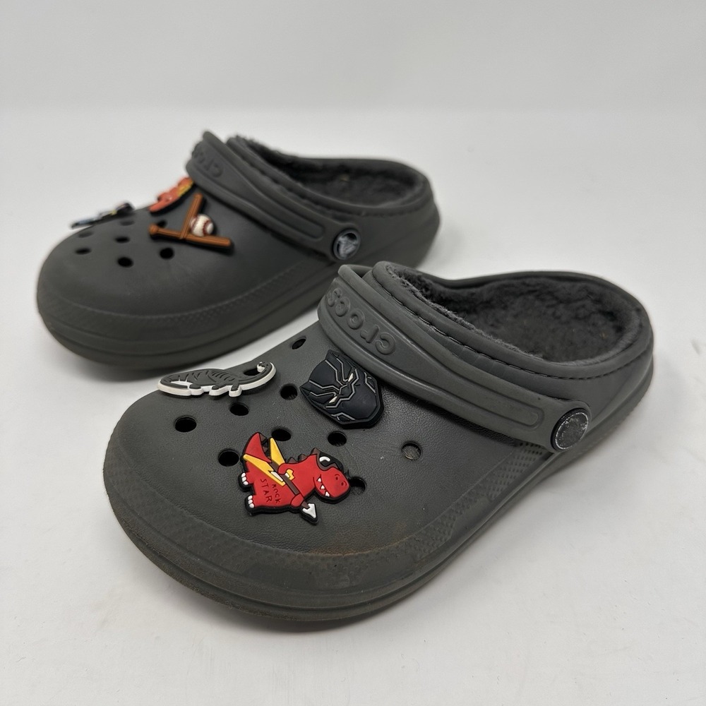 Crocs Gray Classic Slip On Clogs w / Dinosaur Charms Kids Size 12 C